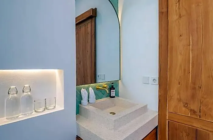 Saposan - Modern And Stylish 2br Escape In Otel Canggu