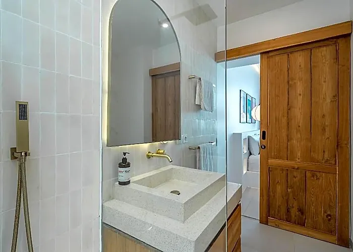 Saposan - Modern And Stylish 2br Escape In 4*