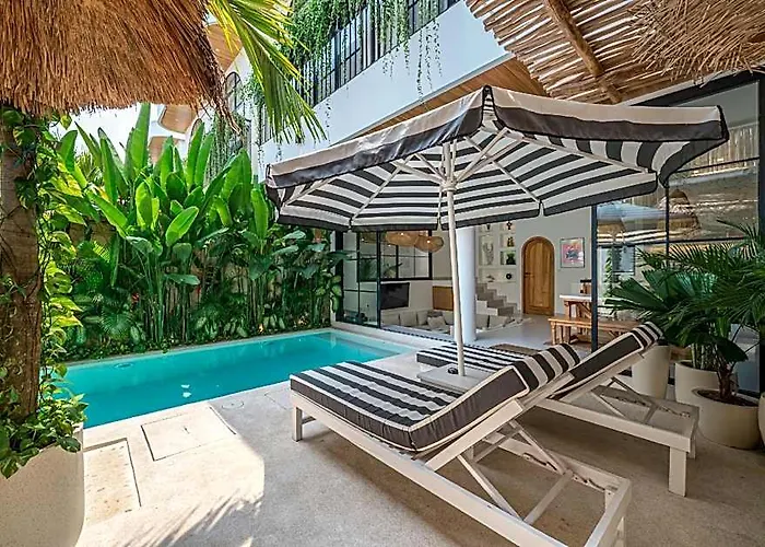 Отель Saposan - Modern And Stylish 2br Escape In 4*