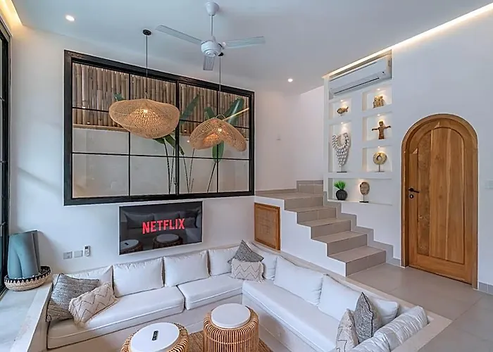 Отель Saposan - Modern And Stylish 2br Escape In